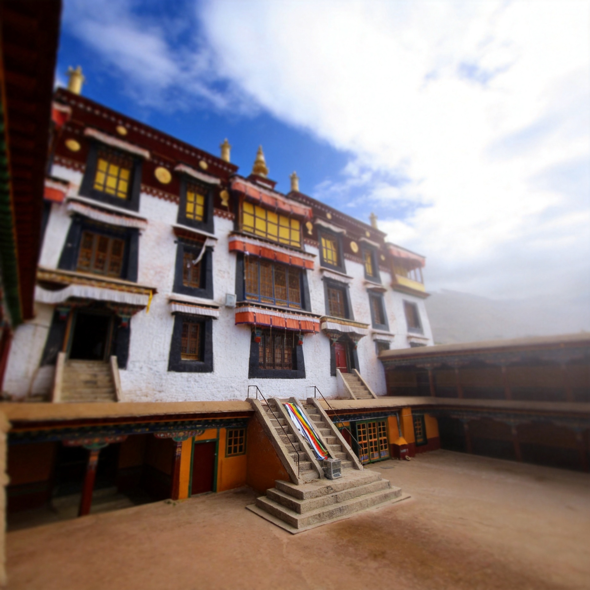 Explore Tibet: Uncover the Spiritual and Cultural Treasures of Lhasa!